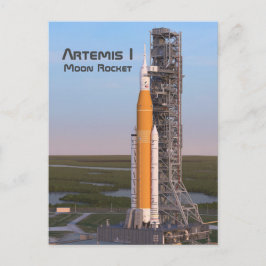 Cartão Postal Artemis One Moon Rocket on Pad