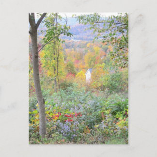 Cartão Postal as cores de uma queda da montanha