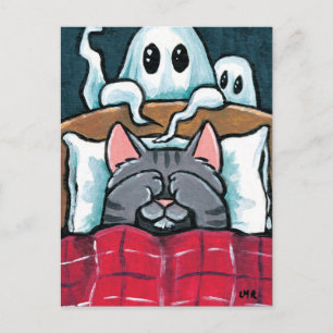 Cartão Postal Assustado com Ghosts Tabby Cat na Filha da Cama