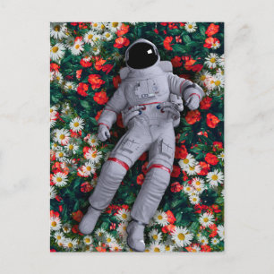 Cartão Postal Astronauta em Flores Vermelhas e Brancas