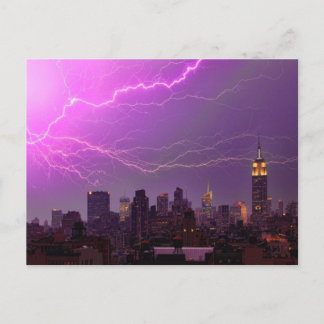 Cartão Postal Ataque De Luz De Mamute Sobre O Céu Do Centro Da N