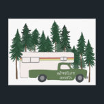 Cartão Postal AVVENTURE AWAITS Camper Camper Truck RV<br><div class="desc">Confira este campista fofo com a mensagem "ADVENTURE AWAITS". Você sempre pode editar e adicionar seu próprio texto. Avise-me se você quiser que algo seja feito sob medida. E verifique meu compro para mais produtos e designs. Se você o comprar, obrigado! Certifique-se de compartilhar uma foto no Instagram dele em...</div>