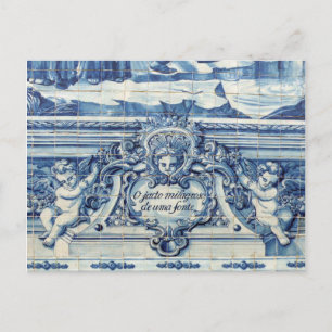 Cartão Postal Azulejos de paredes brancas e azuis portuguesas co