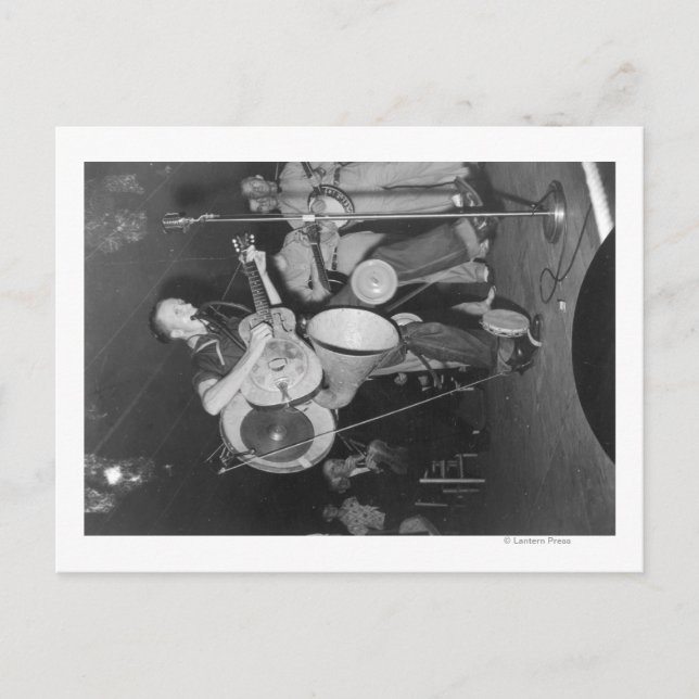 Cartão Postal Banda de um homem no Festival de Música de Montanh (Frente)