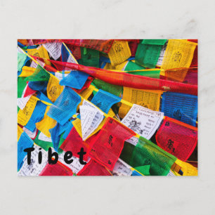 Cartão Postal Bandeiras de oração tibetanas coloridas - Tibete