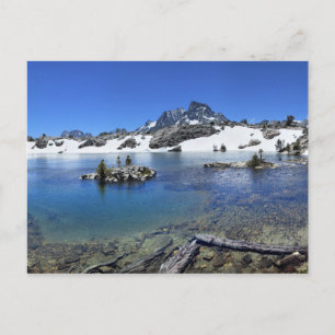 Cartão Postal Banner Peak e um Mountain Lake - Sierra Nevada