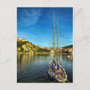 Cartão Postal Barco se Aproximando da Costa Agropoli