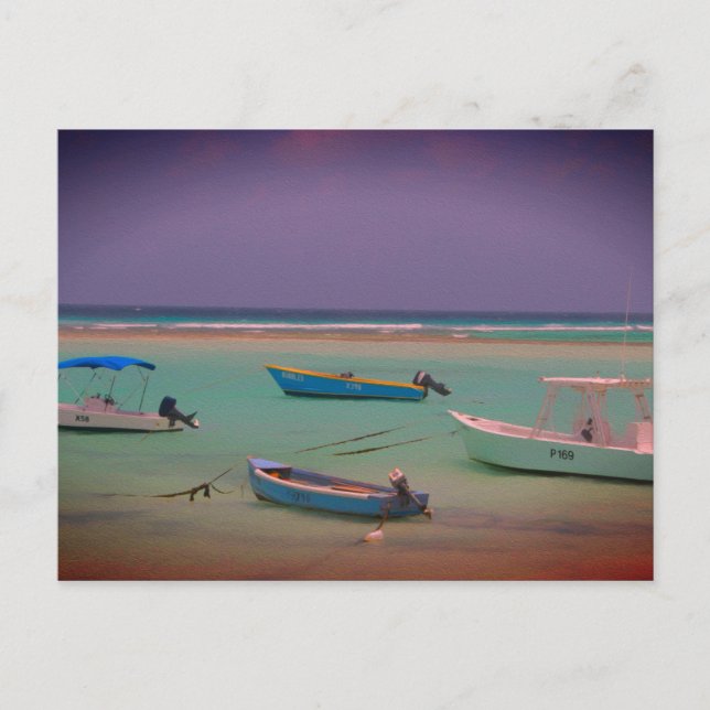 Cartão Postal Barcos de salvação em repouso Oistins Beach Barbad (Frente)