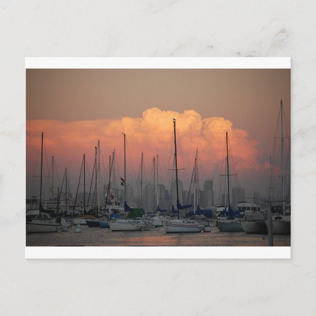 Cartão Postal Barcos no porto (Frente)