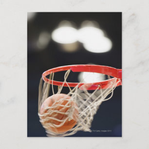 Cartão Postal Basquete na cesta.