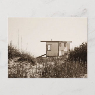 Cartão Postal Beach Shack em Sepia