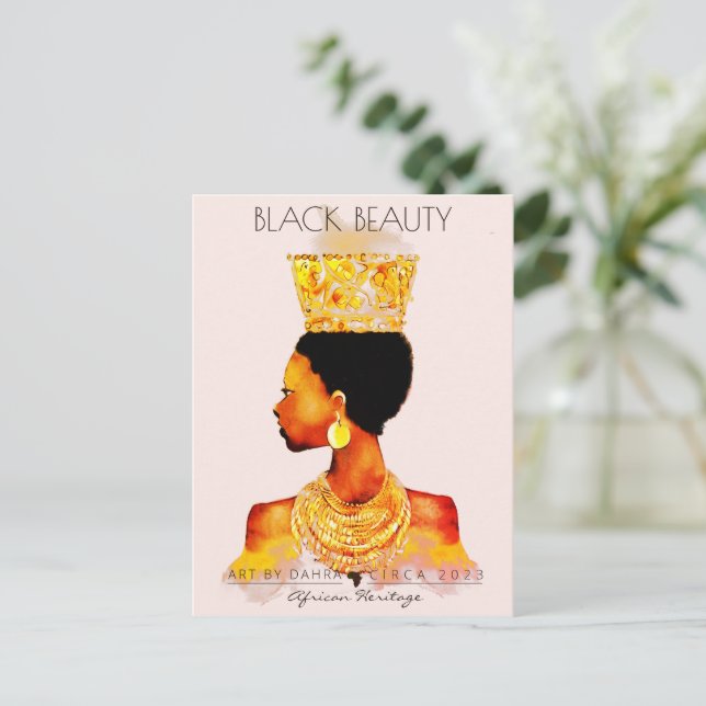 CARTÃO POSTAL BELA NEGRA MULHER AFRICANA RAINHA DOURADA NECKLACE (Em pé/Frente)
