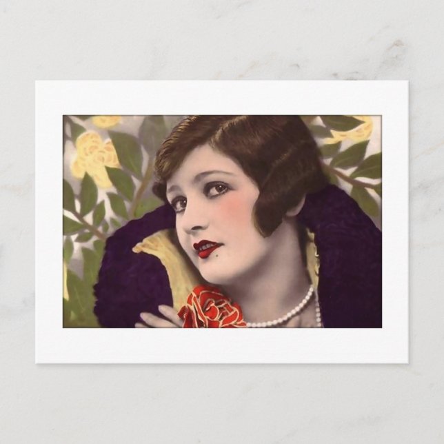 Cartão Postal Beleza vitoriana na casaco roxa (Frente)