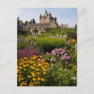 Cartão Postal Belos jardins e famoso castelo na Escócia