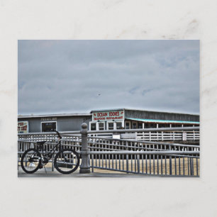 Cartão Postal Bike On The Boardwalk de Shirley Taylor