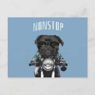 Cartão Postal Black Pug sobre uma ilustração de motocicleta