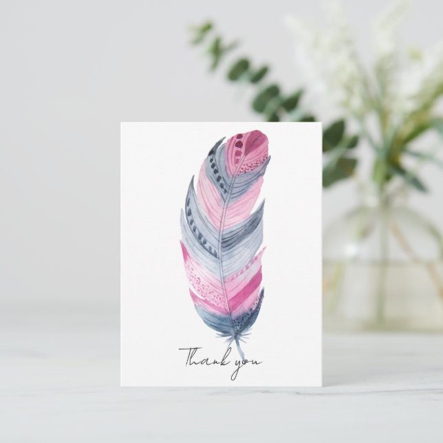 Cartão Postal Boho Pena Rosa Cinza Aquarela Obrigada (Em pé/Frente)