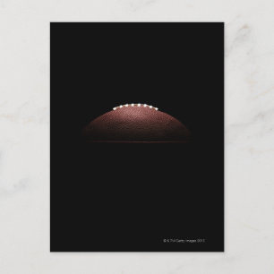 Cartão Postal bola de futebol americana sobre fundo negro