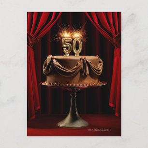 Cartão Postal Bolo BIrthday no Palco com número 50 velas