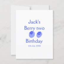 Bolo de aniversário de mirtilo azul com nome data