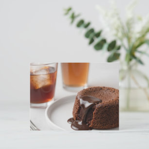 Cartão Postal Bolo de chocolate recém-assado