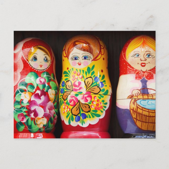 Cartão Postal Bonecas Coloridas Matryoshka (Frente)
