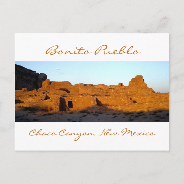 Cartão Postal Bonito Pueblo Chaco Canyon ao pôr do sol (Frente)