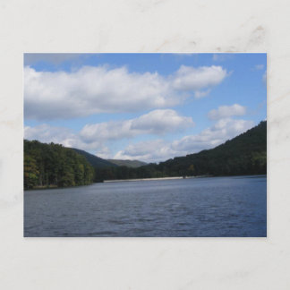 Cartão Postal bosque do parque estadual pennPensilvânia lago