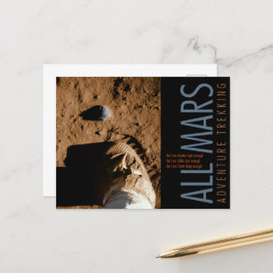 Cartão Postal Bota Espacial Laranja Aventura de Trilha em Marte