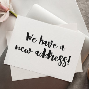 Cartão Postal Branco Negro Minimalista Nós Mudamos De Novo Movim