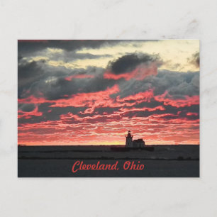 Cartão postal Brilhante do lago Erie Sunset (Faro