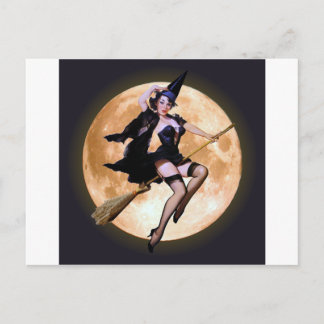 Cartão Postal Bruxa de Pin-Up contra Lua de Colheita