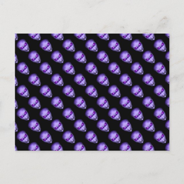 Cartão Postal Cabeça de Alienígena roxa (Frente)