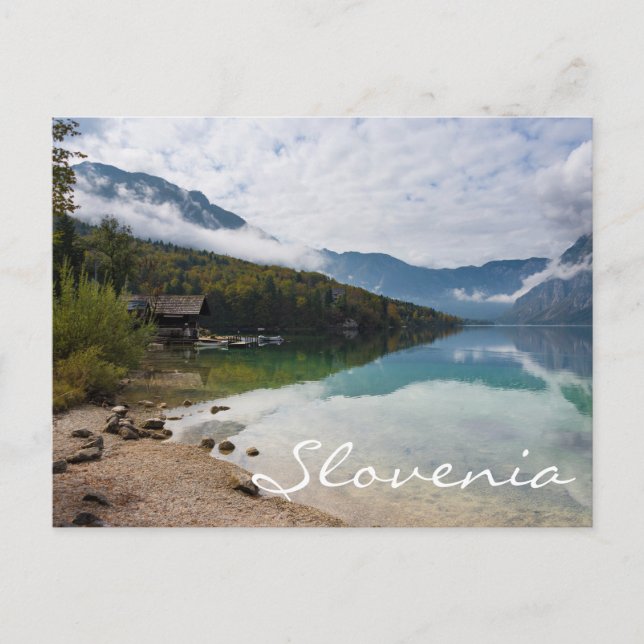 Cartão Postal Cabina ao lado do lago de Bohinj, na Eslovênia (Frente)