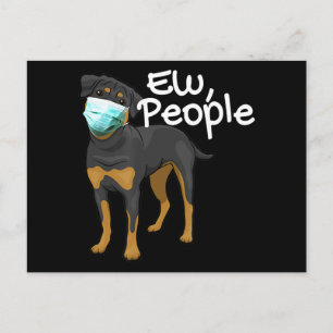 Cartão Postal Cachorro Engraçado Vestindo um Sinal de Máscara -