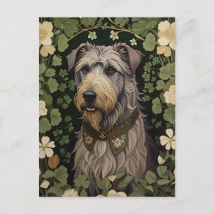 Cartão Postal Cachorro-lobo Irlandês Elegante Com Trevos