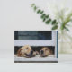 Cartão Postal Cachorros olhando uma janela (Em pé/Frente)