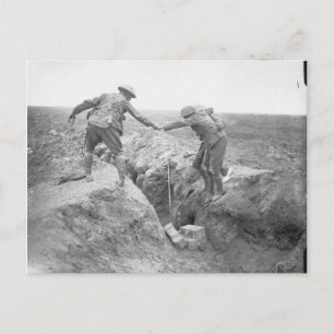 Cartão Postal Camaradas na Batalha de Ginchy, Somme, 1916