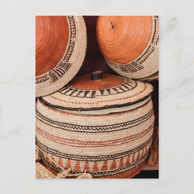 Cartão Postal Camel Basket do Sultanato de Omã (Frente)