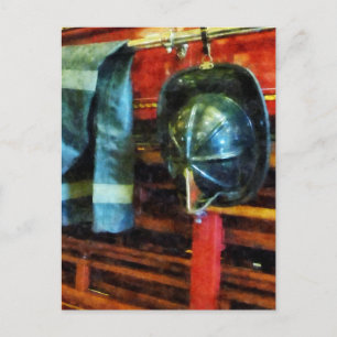 Cartão Postal Capacete e Jaqueta de bombeiro