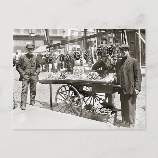 Cartão Postal Carrinho de comida em Little Italy, 1908 (Frente)