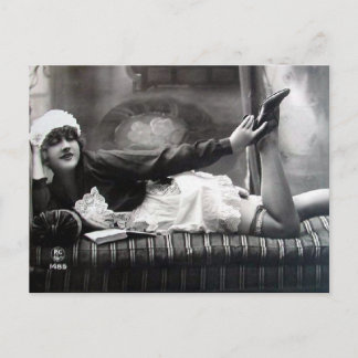 Cartão Postal Cartão-postal antigo - Removendo Maid