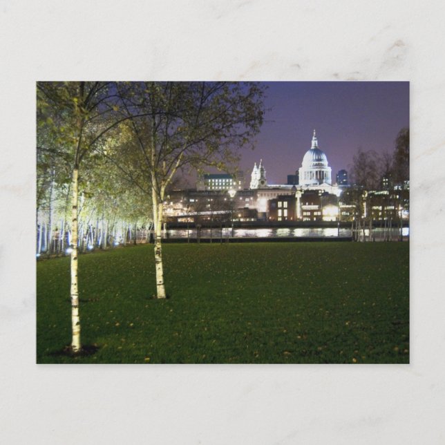 Cartão Postal Cartão-postal da Catedral de Paul da rua (Frente)