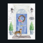 Cartão Postal Cartão-postal de Anúncio de Movimentação de Gato A<br><div class="desc">Anuncie seu novo discurso com nosso anúncio de na moda com um gato Abissínia,  porta azul,  tapete de boas-vindas,  letreiro,  topiários e uma coroa floral em um fundo de tijolo de cinza.</div>