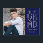 Cartão Postal Cartão-postal de lançamento de gradação de classe<br><div class="desc">Anúncio/convite de graduação moderna e na moda de Designs Berry Sweet. Visite nossa sala de exibição de design em www.berryberrysweet.com para designs de papelaria e presentes personalizados!</div>