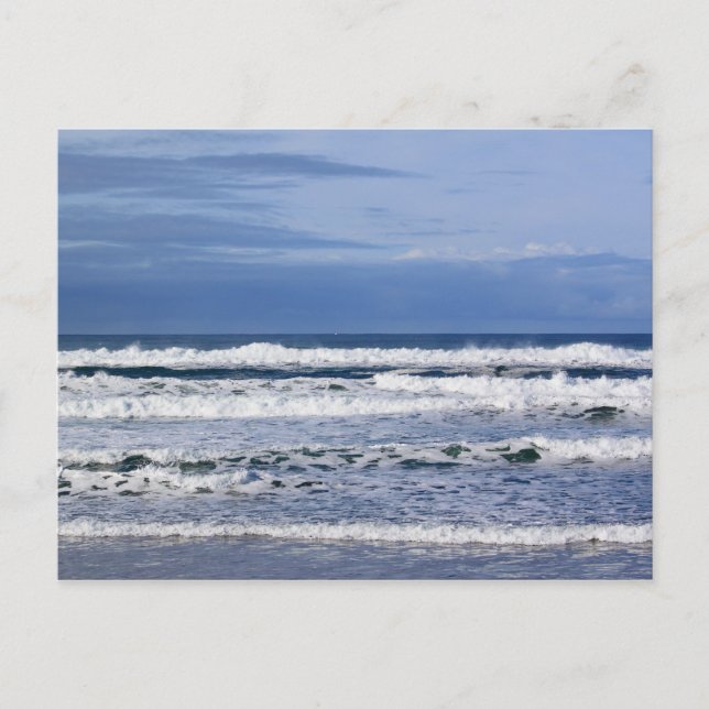 Cartão Postal Cartão-postal de ondas poderosas no Oceano Pacífic (Frente)
