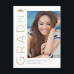 Cartão Postal Cartão-postal para Graduação de Cor Editável do Fo<br><div class="desc">Anúncio/convite de graduação moderna e na moda de Designs Berry Sweet. Visite nossa sala de exibição de design em www.berryberrysweet.com para designs de papelaria e presentes personalizados!</div>