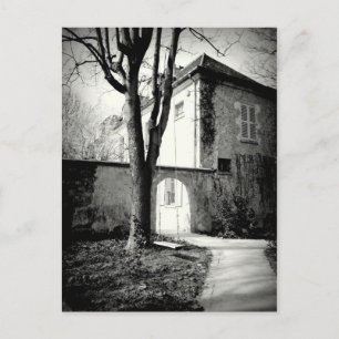 Cartão Postal Casa antiga e jardim em Montmarte