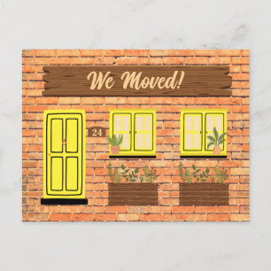 Cartão Postal Casa Brick com Porta Amarela Nós Mudamos O Anúncio