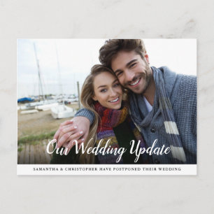 Cartão Postal Casamento Adiado com Caligrafia Fotográfica